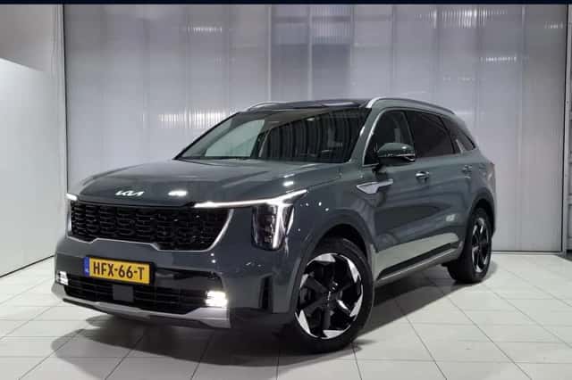 Kia Sorento (2025) thumbnail 1