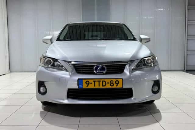 Lexus CT (2013) thumbnail 5