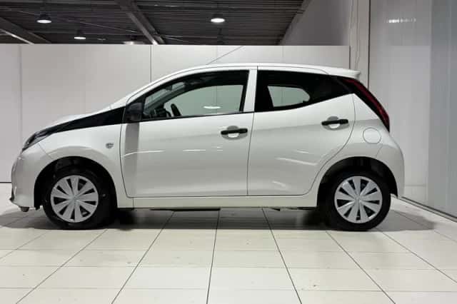 Toyota Aygo (2019) thumbnail 5