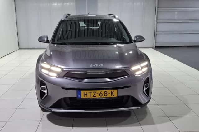 Kia Stonic (2025) thumbnail 4