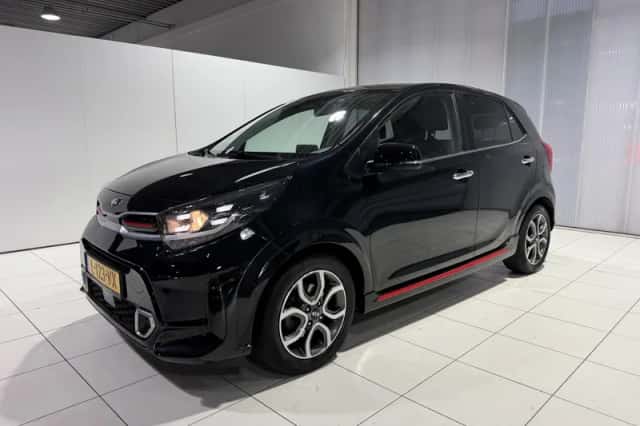 Kia Picanto (2021) thumbnail 3