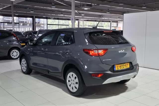 Kia Stonic (2021) thumbnail 6