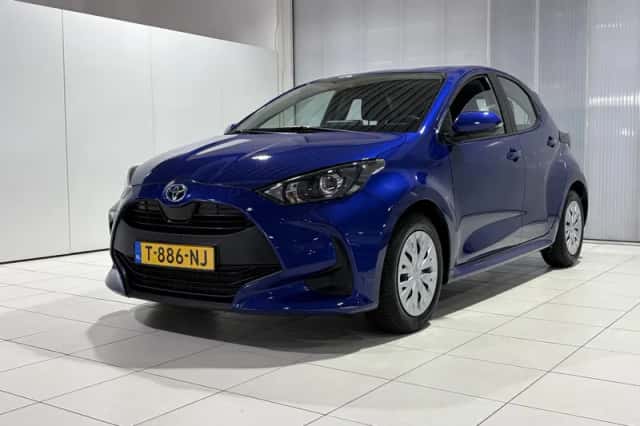 Toyota Yaris (2023) thumbnail 4