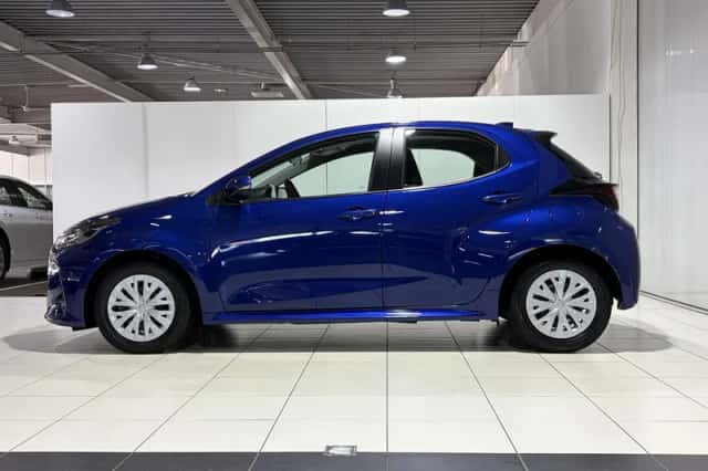 Toyota Yaris (2023) thumbnail 5