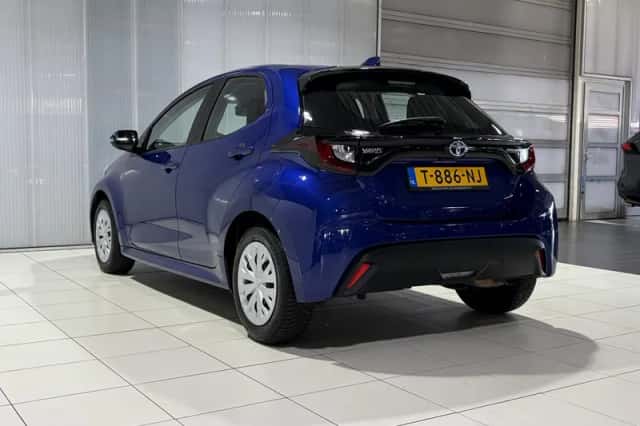 Toyota Yaris (2023) thumbnail 6