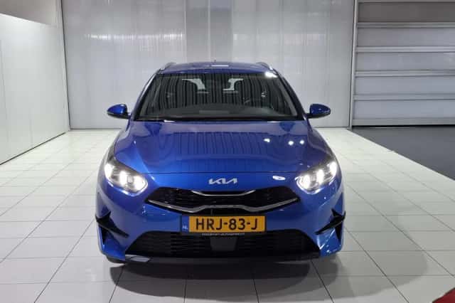 Kia Ceed (2025) thumbnail 4