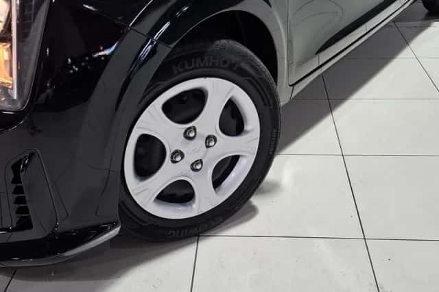 Kia Picanto (2025) thumbnail 2