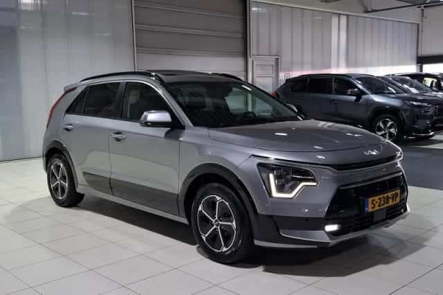 Kia Niro (2023) thumbnail 3