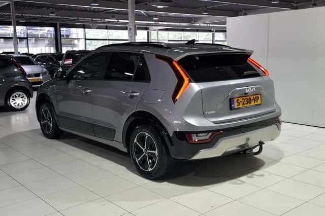 Kia Niro (2023) thumbnail 6