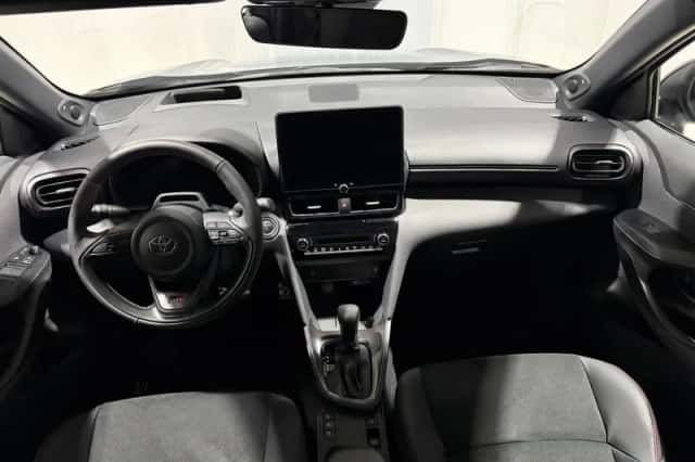 Toyota Yaris Cross (2026) thumbnail 3
