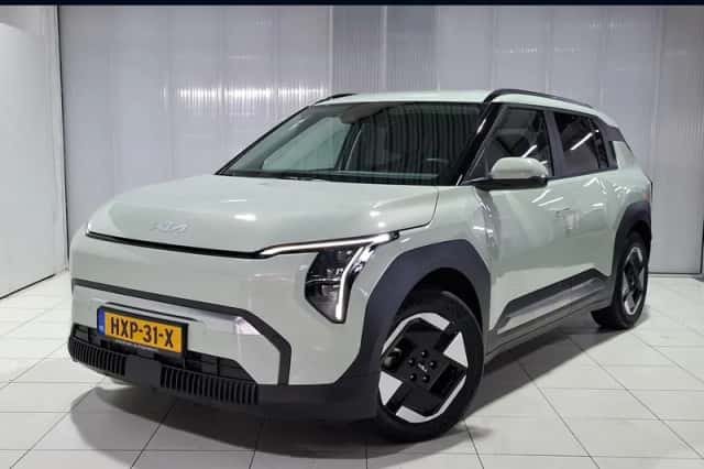 Kia EV3 (2025) thumbnail 1