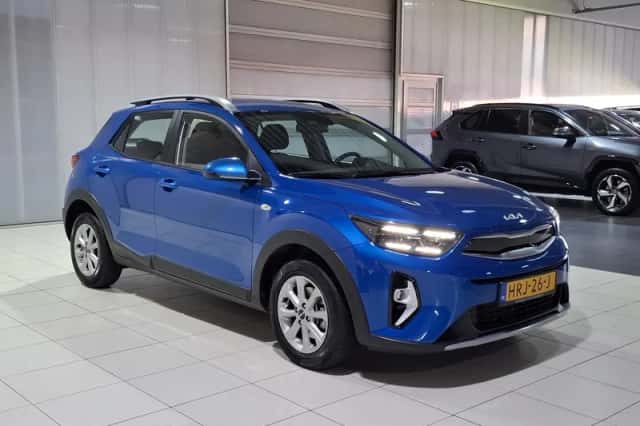 Kia Stonic (2025) thumbnail 3