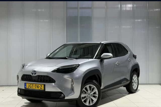 Toyota Yaris Cross (2024) thumbnail 1
