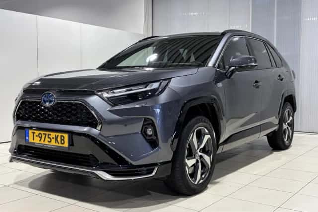 Toyota RAV4 (2022) thumbnail 4