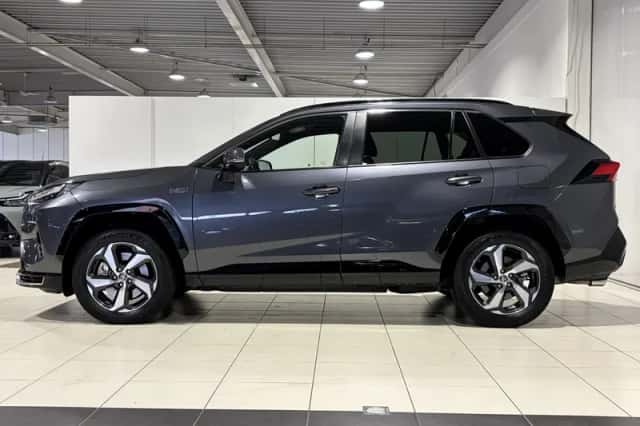 Toyota RAV4 (2022) thumbnail 5