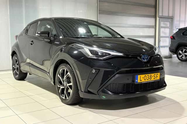 Toyota C-HR (2021) thumbnail 5