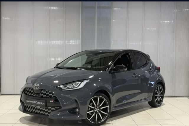 Toyota Yaris (2025) thumbnail 1