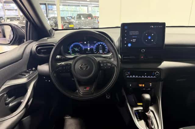 Toyota Yaris (2025) thumbnail 4