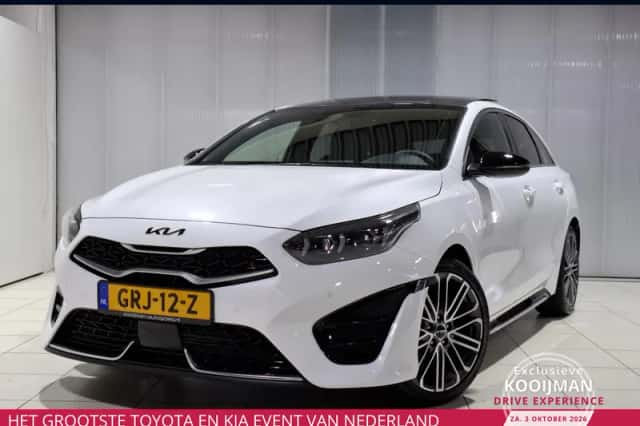 Kia ProCeed (2024) thumbnail 1