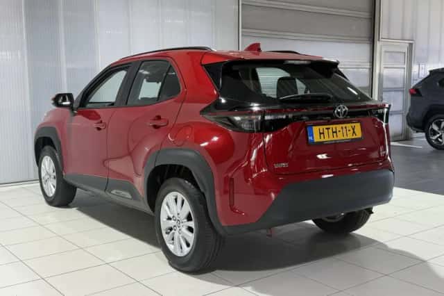 Toyota Yaris Cross (2025) thumbnail 5