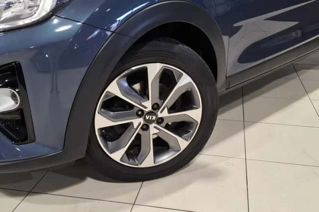 Kia Stonic (2018) thumbnail 2
