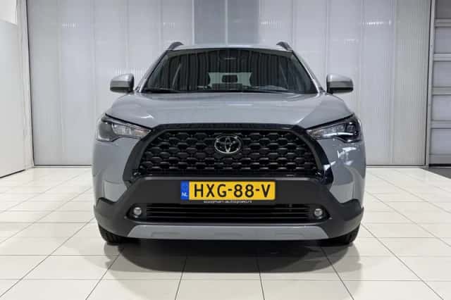 Toyota Corolla Cross (2025) thumbnail 3