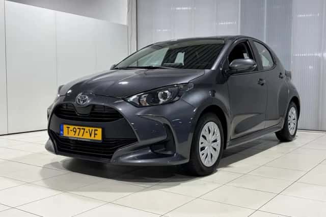 Toyota Yaris (2023) thumbnail 4
