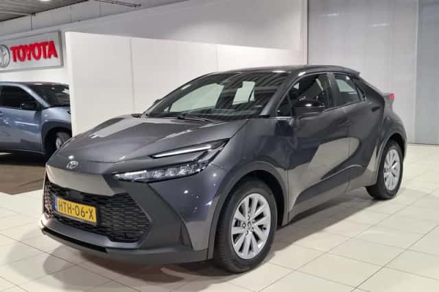 Toyota C-HR (2025) thumbnail 4