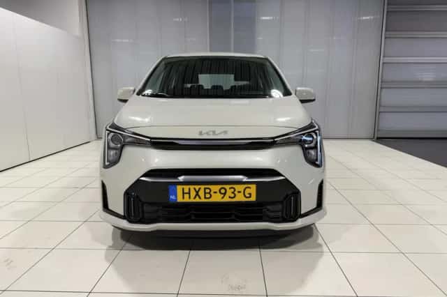 Kia Picanto (2025) thumbnail 2