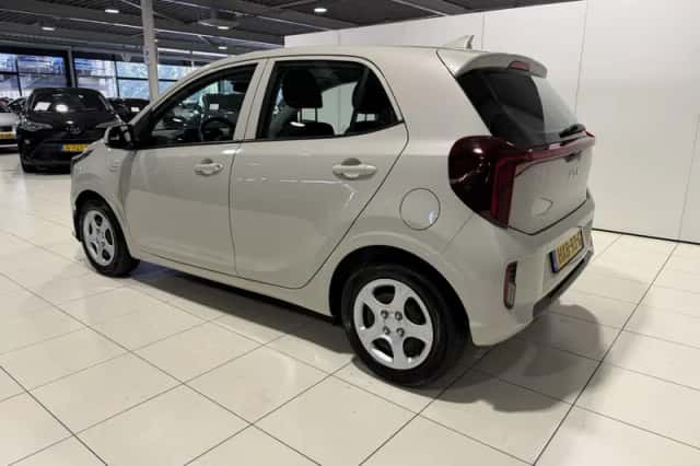 Kia Picanto (2025) thumbnail 5