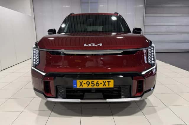 Kia EV9 (2024) thumbnail 2