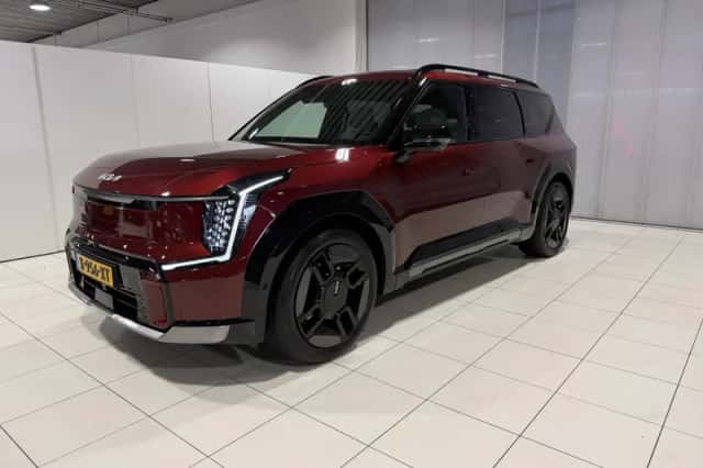 Kia EV9 (2024) thumbnail 3