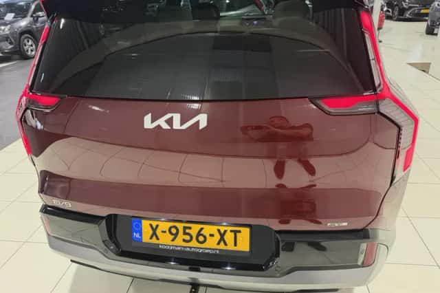 Kia EV9 (2024) thumbnail 6