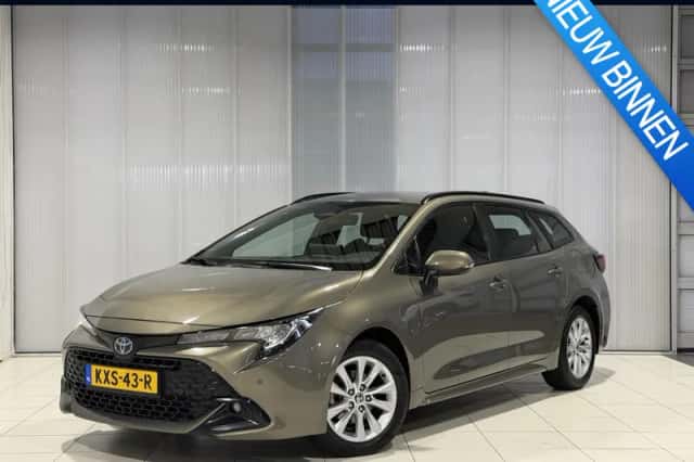 Toyota Corolla (2024) thumbnail 1