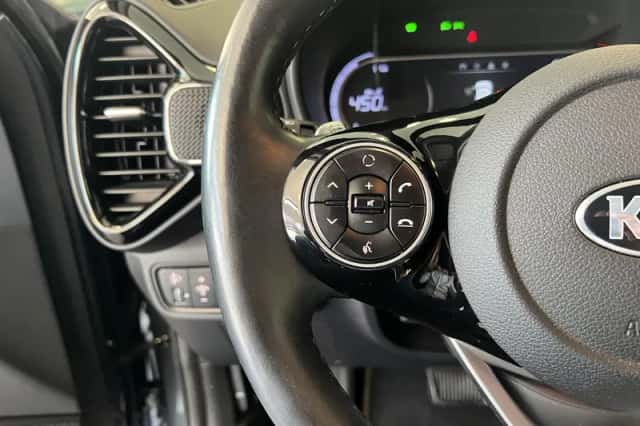 Kia Soul EV (2020) thumbnail 2