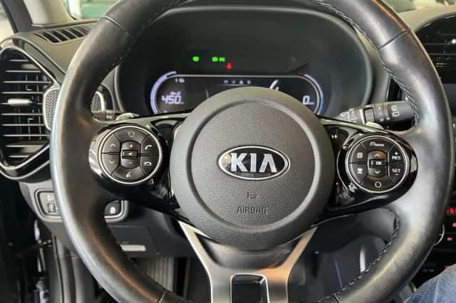 Kia Soul EV (2020) thumbnail 4
