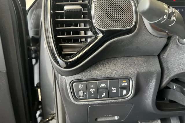 Kia Soul EV (2020) thumbnail 5