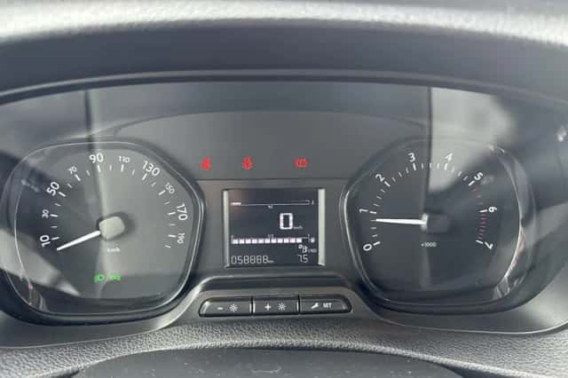 Toyota Proace (2022) thumbnail 2