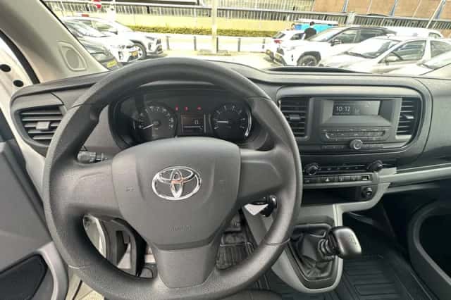 Toyota Proace (2022) thumbnail 3