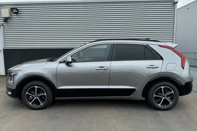 Kia Niro (2025) thumbnail 2
