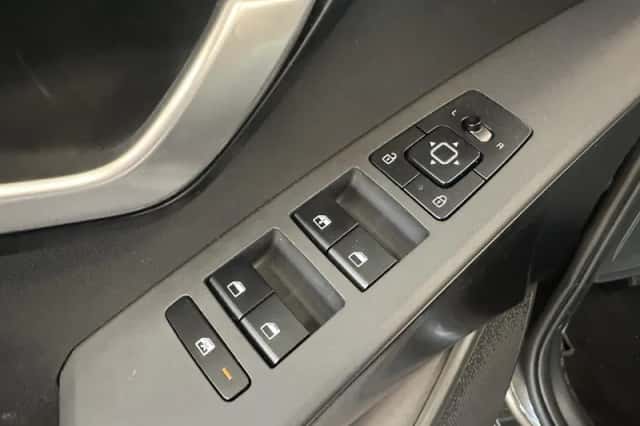 Kia Niro EV (2024) thumbnail 3