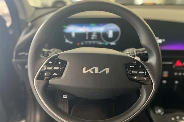 Kia Niro EV (2024) thumbnail 4