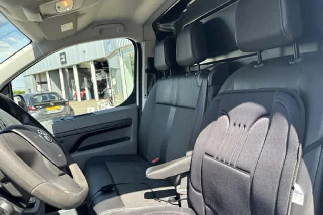 Toyota Proace (2018) thumbnail 3