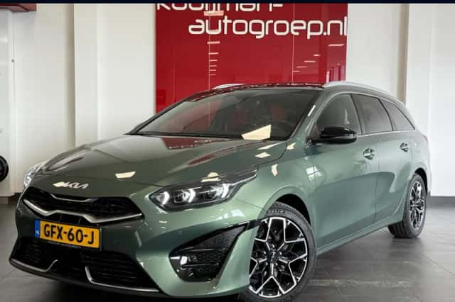 Kia Ceed (2024) thumbnail 1