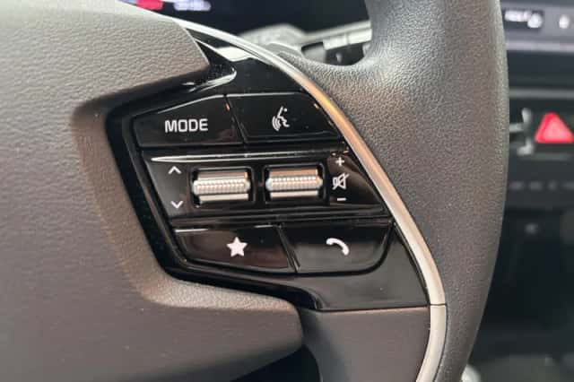 Kia Niro EV (2024) thumbnail 6