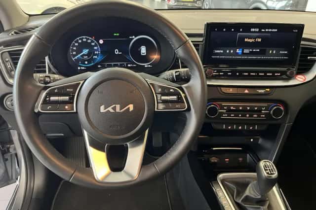 Kia Ceed Sportswagon (2023) thumbnail 6