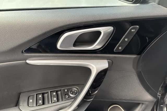 Kia XCeed (2020) thumbnail 6