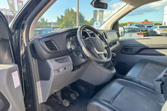 Toyota ProAce Worker (2019) thumbnail 2