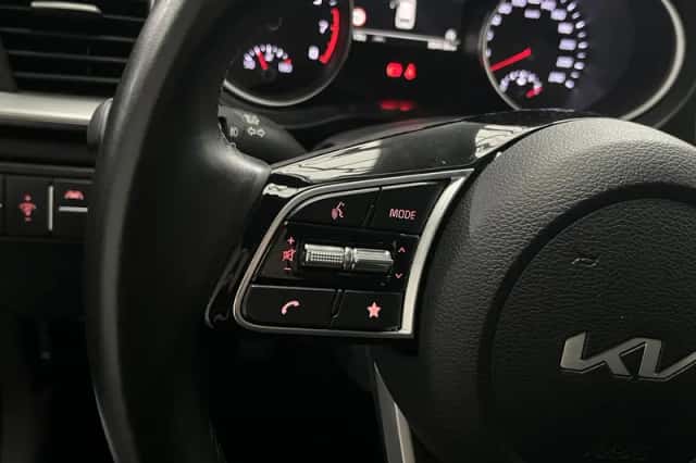 Kia Ceed Sportswagon (2024) thumbnail 4