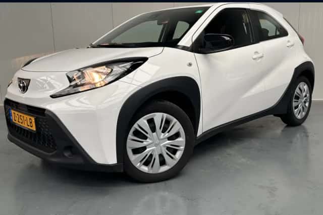 Toyota Aygo X (2024) thumbnail 1